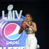 Jennifer Lopez trat 2020 beim Super Bowl auf. Welche Stars stehen 2022 auf der Bühne der Halbzeitshow? Alle Infos zu Termin, Uhrzeit, Übertragung und Auftritten erhalten Sie in diesem Artikel.