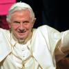 Papst Benedikt XVI. twittert ab jetzt: Auch am 85-jährigen Papst Benedikt XVI. gehen moderne Entwicklungen nicht vorüber.