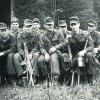 Josef Reißer (Dritter von links) während seiner Grundausbildung in Mittenwald mit seinen Kameraden (um 1962). Foto: Bundeswehr