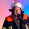 Der Feuerwehrmann Rudi Heimann hat nach seiner Wasserspritz-Aktion gegen Gaffer einen Song aufgenommen. 