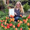 Tine Klink ist nicht nur Gartentherapeutin, sondern auch neue "Insekten-Rangerin" in Augsburg.