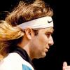 So sieht er schon lange nicht mehr aus: Andre Agassi war mit seinen langen Haaren Boris Becker zunächst suspekt.