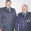 Rudi Baur (rechts) bleibt Kommandant der Feuerwehr Kirchhaslach. Zum neuen Stellvertreter wurde Heiko Sommer (links) gewählt. 