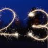 Was bringt 2023? Die Sternwerfer zeichnen das neue Jahr in die Luft.