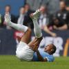 Manchester Citys Leroy Sané hat sich schwer am Knie verletzt.
