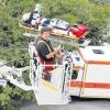 Realitätsnah übten Feuerwehr und Rotes Kreuz gemeinsame Einsatzszenarien. Auch die Rettung von Verletzten mit der Drehleiter gehörte dazu.  