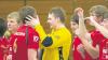 Der VfL Günzburg hat mit einem Sieg den Abstand auf Spitzenreiter Bobingen auf zwei Punkte verkürzt. Auch deshalb bejubelten die Spieler den Erfolg über Göggingen ausgelassen. Die Punkte waren hart erkämpft, erst in der zweiten Halbzeit konnten sich die Weinroten absetzen.  