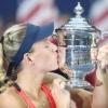 Ein Kuss für die Geschichtsbücher: Als erste Deutsche seit Steffi Graf ist die US-Open-Siegerin Angelique Kerber Weltranglistenerste im Damen-Tennis.