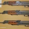 Diese Schnellfeuergewehre vom Typ Kalaschnikow wurden nach der Verhaftung der zwei Tatverdächtigen im Augsburger Polizistenmord gefunden.  
