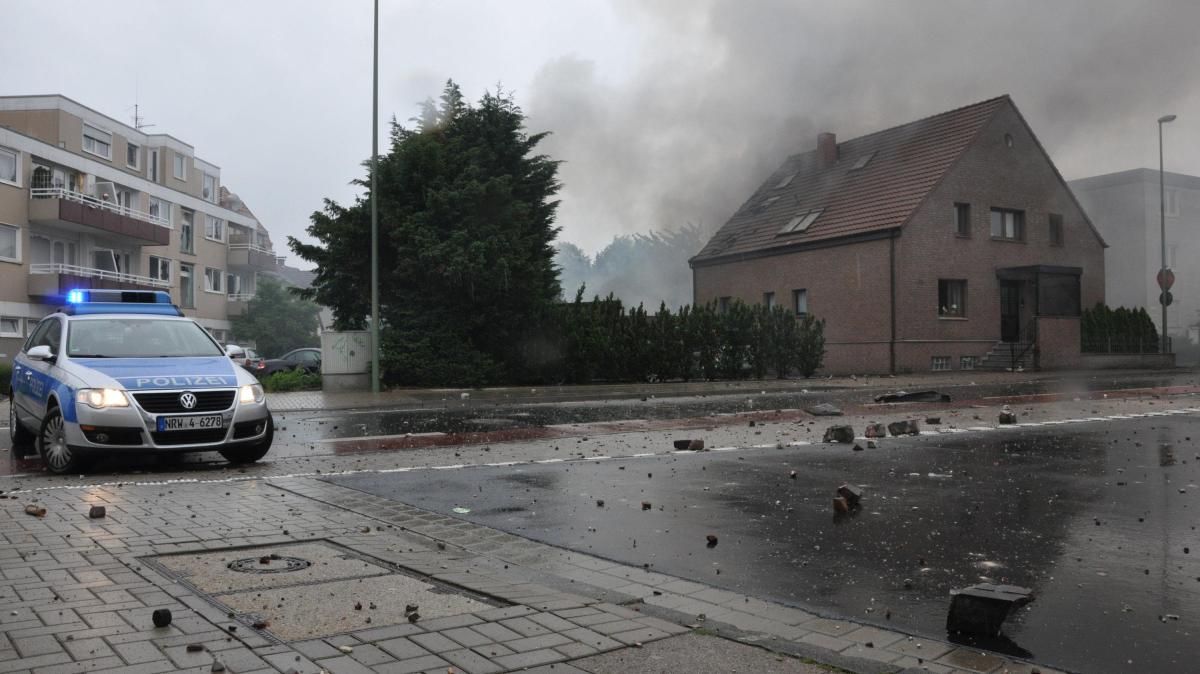 Feuerwerkskörper Bielefeld Explosionen in Wohnhaus neun Verletzte