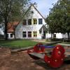 Kindergarten am Reiterweg soll durch einen Anbau um eine Kinderkrippe mit zwei Gruppen für Kleinkinder erweitert werden. Die Kosten werden mit 2,4 Millionen Euro veranschlagt.