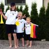 Ganz im Fußballfieber sind die Enkelkinder von Hedwig Gruber: Von links  Jessica, Carolina und Florian Gruber aus Ziemetshausen 