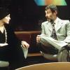 Moderator Dietmar Schönherr mit Romy Schneider in der   Talkshow "Je später der Abend" 1974. Heute muss niemand mehr den TV-Zuschauern erklären, was eine Talkshow ist. 