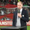 Stefan Reuter hofft, dass der FC Augsburg auch in der kommenden Saison erstklassig ist.
