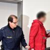 Ein Landwirt steht in Ingolstadt vor Gericht, weil er seine Eltern und seine Freundin vergiftet haben soll.