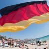 Spanien ist das Lieblings-Reiseziel der Deutschen. Verstärkt wurde das noch durch die politischen Spannungen in anderen Urlaubsländern.