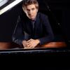 Der Pianist Evgeny Konnov macht den Auftakt zu einer Reihe regionaler Musiker.