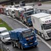 Stau auf der Autobahn A99.
Auch ohne Baustellen steht auf der A99 vor dem Allacher Tunnel zu den Stoßzeiten der Verkehr zeitweise still.
