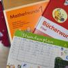 Bayerns Grundschüler sollen besser in Deutsch und Mathe werden.