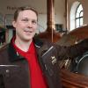 Fabian Adolf macht seit September 2023 eine Ausbildung zum Brauer und Mälzer in der Brauerei Riegele in Augsburg.