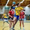 Die Handballerinnen des TSV Schwabmünchen müssen in Regensburg ran. Am Ball Selina Scholz.