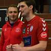 Aufbruchstimmung herrschte bei den Günzburger Handballern (hier Patrick Bieber und Michael Jahn) nach dem Hinspiel-Erfolg. Es war der erste Heimsieg der laufenden Bayernliga-Runde.