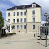 Die Werner-Egk-Grundschule in Oberhausen soll laut einem gemeinsamen Fraktionsantrag aus dem Stadtrat umbenannt werden.