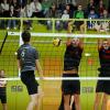 Mit der 0:3-Niederlage haben die Nördlinger Volleyballer (in Schwarz-Rot) ihre kleine Chance auf die Meisterschaft in der Bezirksklasse verspielt. Den Titel holten sich die Gäste aus Leipheim.