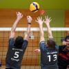 Mit der 0:3-Niederlage haben die Nördlinger Volleyballer (in Schwarz-Rot) ihre kleine Chance auf die Meisterschaft in der Bezirksklasse verspielt. Den Titel holten sich die Gäste aus Leipheim.