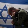 Ein israelischer Soldat neben der Nationalflagge: Gibt es für Israel einen Ausweg aus dem Schlamassel?