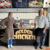 Iman Reston und ihr Mann Ali Chahin haben gemeinsam das Golden Chicken in der Herzog-Georg-Straße in Lauingen eröffnet.