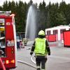 Die Freiwillige Feuerwehr Wehringen soll ein neues Einsatzfahrzeug bekommen. Das Bild zeigt eine Übung im Wehringer Gewerbegebiet Auwald.