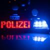 Die Polizei berichtet von einem Einbruch bei einem Busunternehmen in einem Diedorfer Ortsteil. 