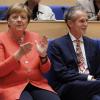 Altkanzlerin Angela Merkel neben Schauspieler Ulrich Matthes, der von der Konrad-Adenauer-Stiftung geehrt wurde. 