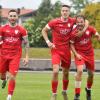 Das 1:0 gegen den FC Gundelfingen beschert Türkspor Augsburg (v. l. Tugay Demir, Odin Redier und  Jeton Abazi) neuen Aufwind im Kampf um den Klassenerhalt. 