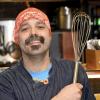 Pablo Gonzalez ist seit knapp zwei Jahren Gastronom auf dem Augsburger Stadtmarkt. 