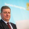 Bayerns Verkehrsminister Christian Bernreiter (CSU) sieht die Verantwortung beim Bund.