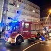 Zu einem dramatischen Rettungseinsatz kam es bei einem Brand in einem Mehrfamilienhaus in Augsburg-Oberhausen.
