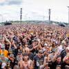 Zahlreiche Zuschauer verfolgen ein Konzert beim Open-Air-Festival «Rock im Park».