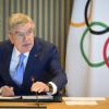 Das IOC um Präsident Thomas Bach will darüber entscheiden, ob russische Sportler in Paris an der Eröffnungsfeier teilnehmen dürfen.
