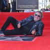 Musiker Sammy Hagar freut sich bei der Zeremonie über seinen Stern auf dem Hollywood Walk of Fame.