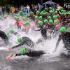 Am 2. Juni werden sich wieder rund 300 Sportlerinnen und Sportler beim 7. Nullinger-Triathlon in Zusmarshausen in den Rothsee stürzen. Foto: Marcus Merk