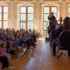 Ein moderiertes Konzert für Kinder gab das Oettinger Kammerorchester.