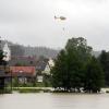 Fischach wurde als eine der ersten Gemeinden in der Region vom Hochwasser getroffen. Bewohner mussten mit dem Hubschrauber in Sicherheit gebracht werden.