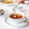 Rund 300 Liter Tee trinken Menschen in Ostfriesland durchschnittlich pro Jahr – und damit mehr als die Tee-Nation Großbritannien. 