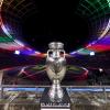 Der Siegerpokal der Fußball-Europameisterschaft 2024 steht im Olympiastadion in Berlin.