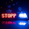 Die Polizei hat in der Nacht auf Freitag in Landsberg einen Autofahrer gestoppt, der viel zu schnell unterwegs war.