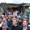Die Burschenschaft Obermeitingen veranstaltet ein Traktorpulling. Hunderte besuchen die Veranstaltung.