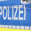 Am Montag stellte ein Mann aus Günzburg fest, dass sein Auto beschädigt worden ist.