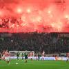 Die Legalisierung von Bengalos haben die Ultras bislang vergeblich gefordert. Hier beim Spiel Mainz gegen Union Berlin kürzlich. 